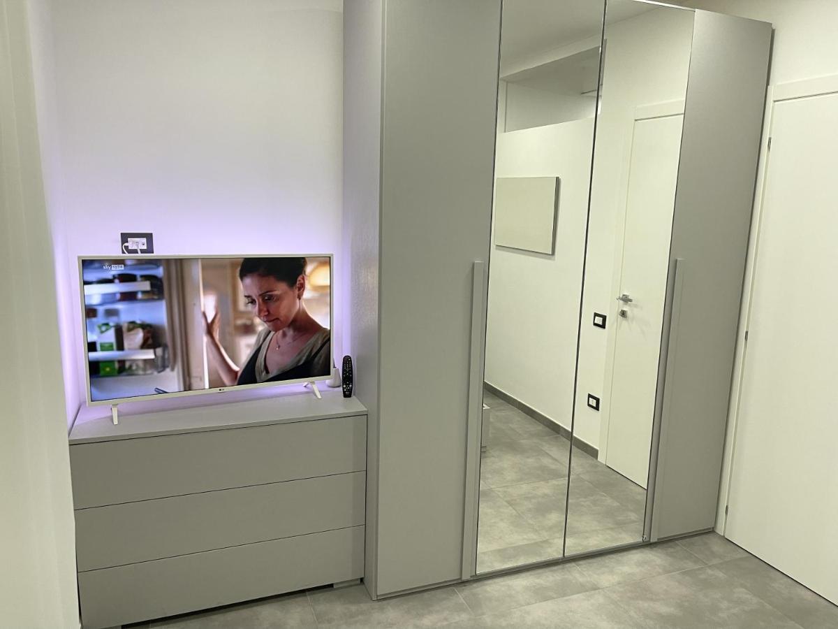 B&B Porto 60 ซาแลร์โน ภายนอก รูปภาพ