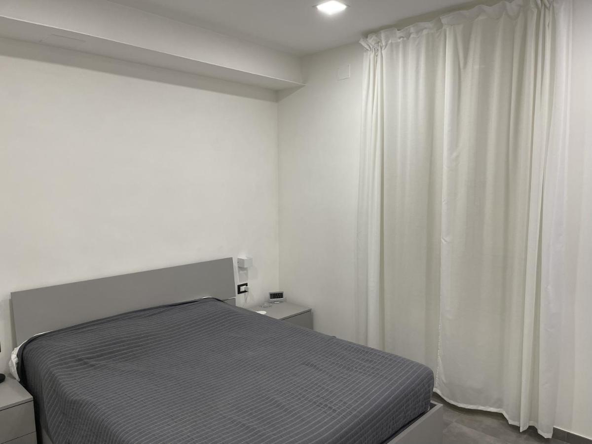 B&B Porto 60 ซาแลร์โน ภายนอก รูปภาพ